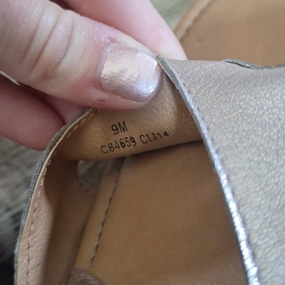 BOC Strappy Heeled Sandal Size 9M - Picture 13 of 14